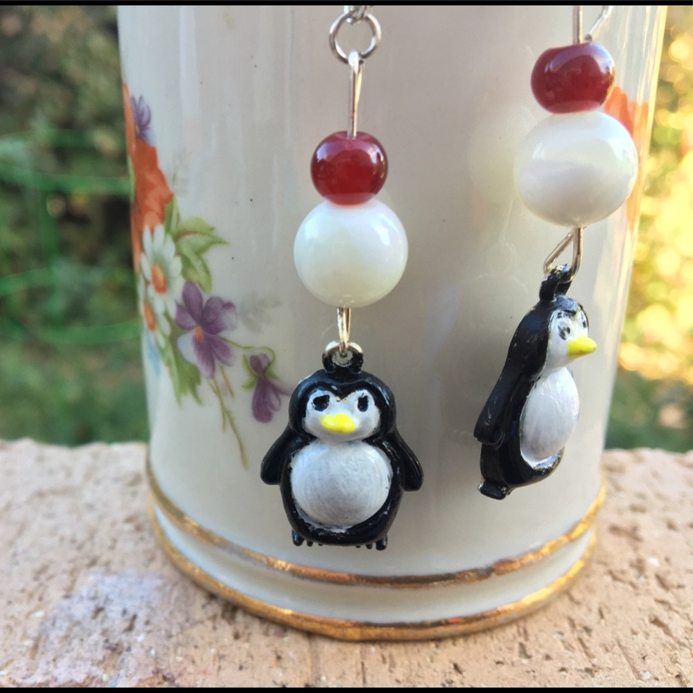 White Mother of Pearl Red Carnelian Penguin Earrings - Picture 4 of 9